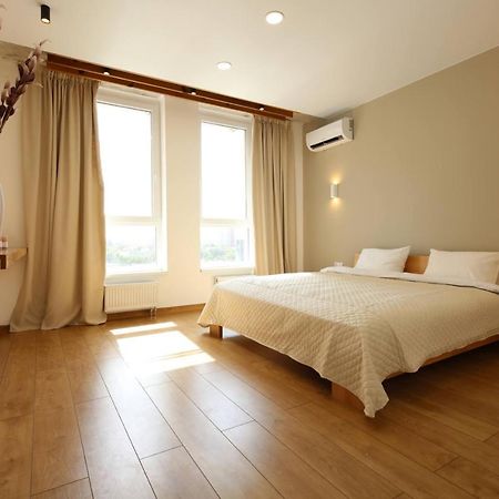 Nyvky Like Home - Nyvky Park - Apt 45 基輔 外观 照片